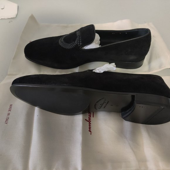 NiB Salvatore Ferragamo Men\'s Libero Gancio Suede Black Loafers Size 9 FLD221 main image 4